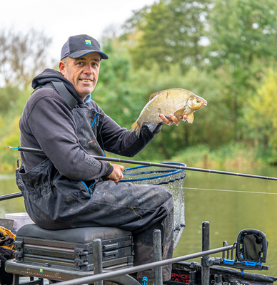 Des Shipp holding up a fish